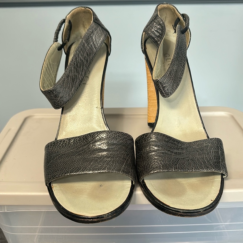 Gucci ankle strap heel size 8 1/2